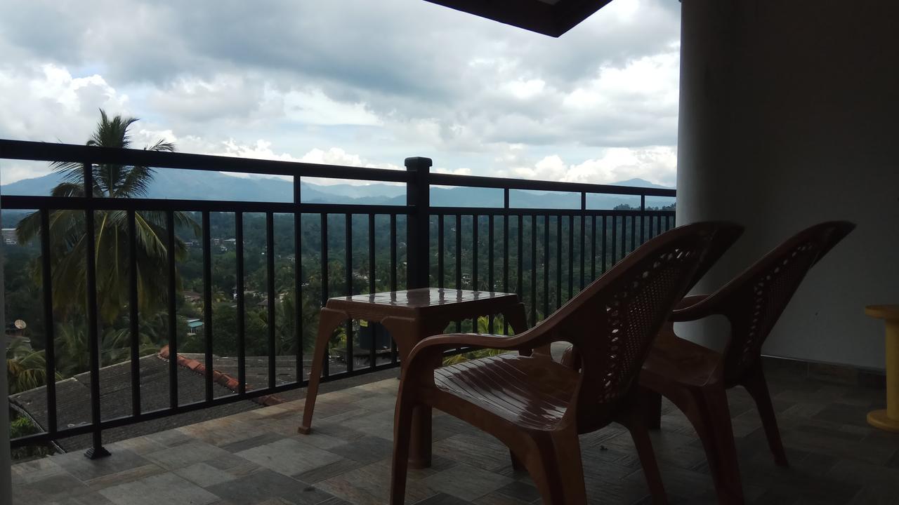 Dreamscape Home Stay Канді Екстер'єр фото